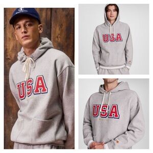 Champion Adult Fleece Hooded Pullover
Sweatshirt - Gray XXL